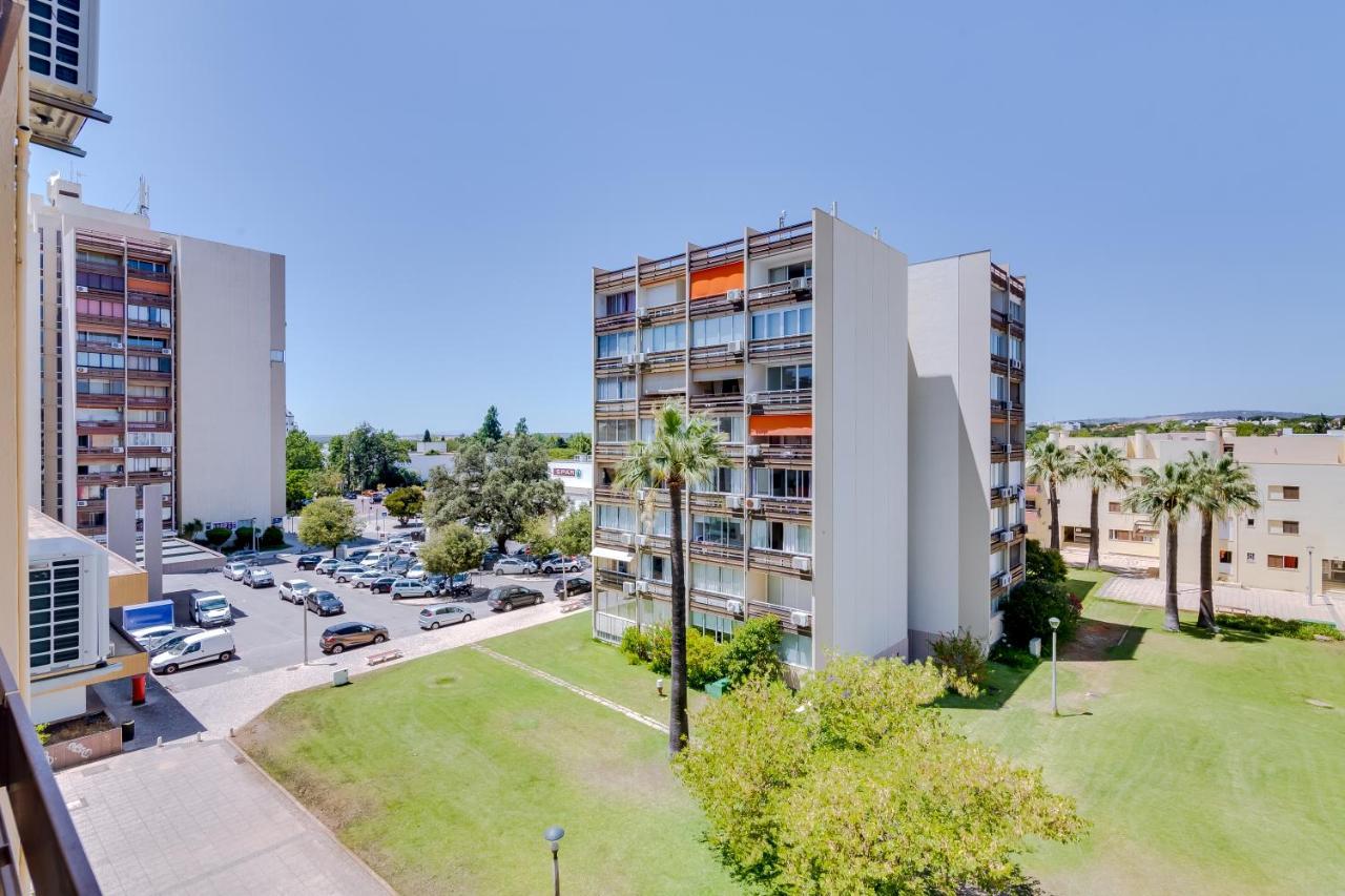 Al - Edificio Loule, Vilamoura Centro Apartment Luaran gambar